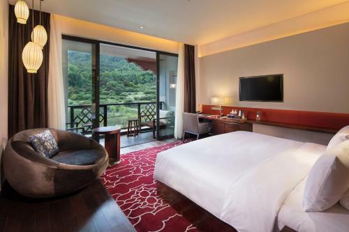 Hotel Hilton Linzhi Resort