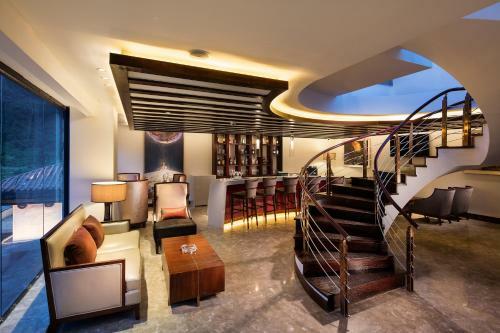 Hotel Hilton Linzhi Resort