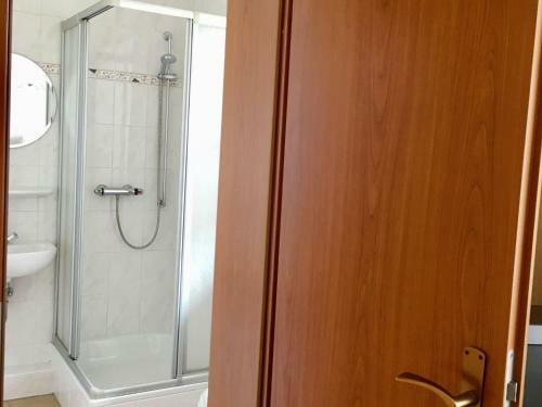 Modern Apartment Near Lake In Lirstal