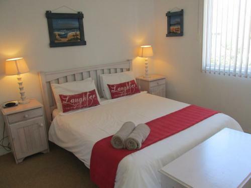 Point Village Accommodation - Hennie Top