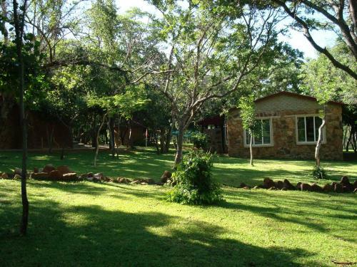 Lodge Shakati Private Game Reserve