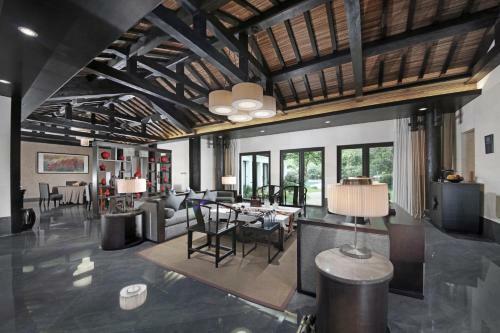 Elite Spring Villas