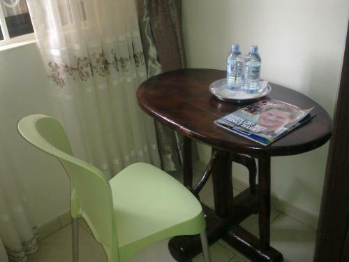 The Crested Crane Bwindi Hotel