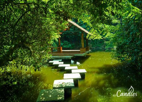 Hotel Le Candles Resort