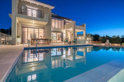 Akemi Luxury Villa