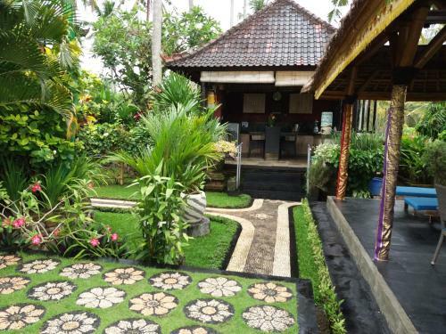 Villa Gede Batulumbang