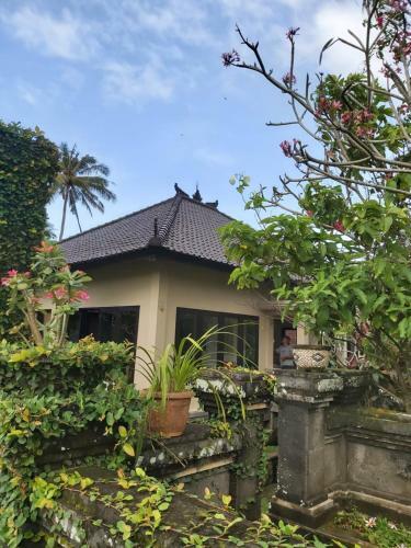 Villa Gede Batulumbang