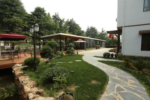 Hostal Blooming Lotus. Countryside Villa.yixing