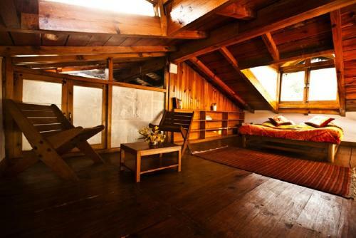Hotel Bara Bungalow Gethia, Nainital - A Rosakue Collection