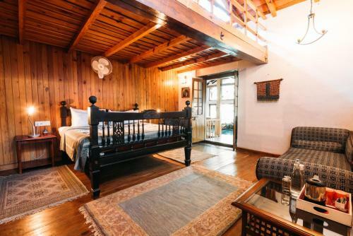 Hotel Bara Bungalow Gethia, Nainital - A Rosakue Collection