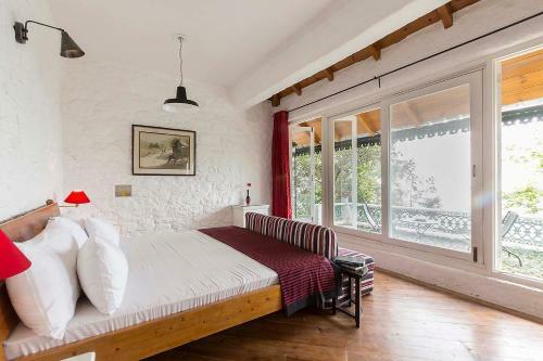 Hotel Bara Bungalow Gethia, Nainital - A Rosakue Collection