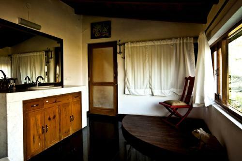 Hotel Bara Bungalow Gethia, Nainital - A Rosakue Collection