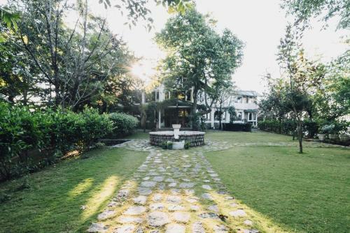 Hotel Bara Bungalow Gethia, Nainital - A Rosakue Collection