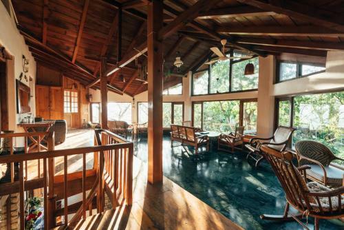 Hotel Bara Bungalow Gethia, Nainital - A Rosakue Collection