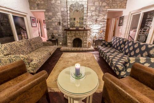 Hotel Bara Bungalow Gethia, Nainital - A Rosakue Collection