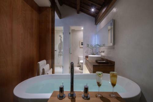Hostal Huanghsan Su House