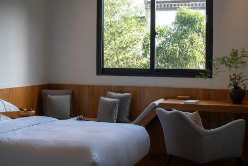 Hostal Huanghsan Su House