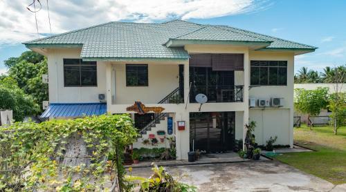 Poni Homestay