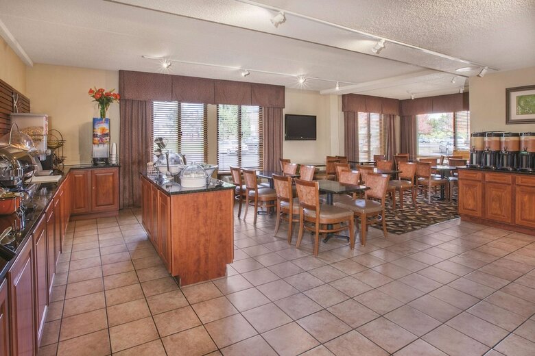 Hotel Baymont By Wyndham Canton