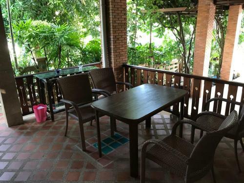 Kata Mountain View Villa