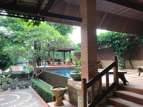 Kata Mountain View Villa
