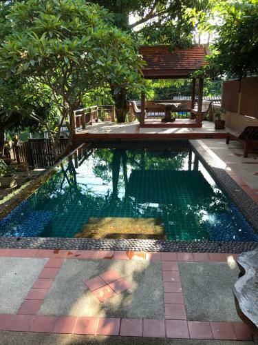 Kata Mountain View Villa