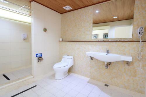 Kenting White Hotel