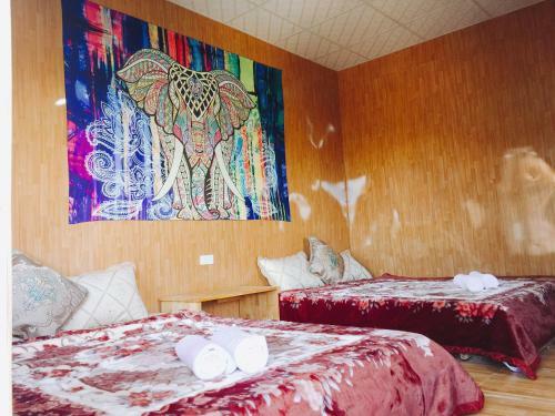 Lodge Books Homestay