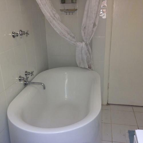 Elwood Holiday Apartment