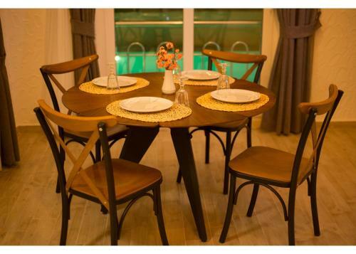 Z Exclusive Hotel And Villas