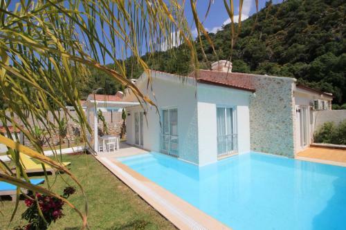 Z Exclusive Hotel And Villas