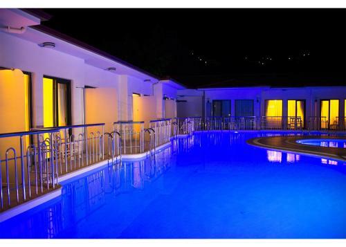 Z Exclusive Hotel And Villas