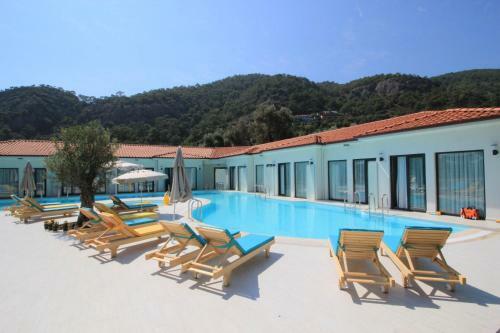 Z Exclusive Hotel And Villas