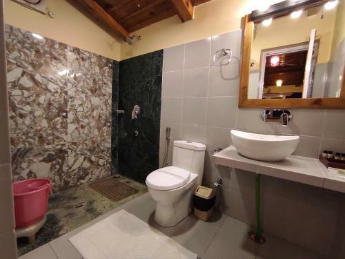 Hotel Aamod Monolith Resort Bhimtal