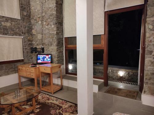 Hotel Aamod Monolith Resort Bhimtal