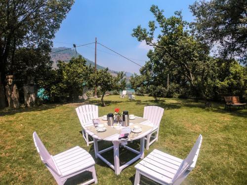 Hotel Aamod Monolith Resort Bhimtal