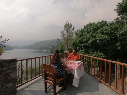 Hotel Aamod Monolith Resort Bhimtal