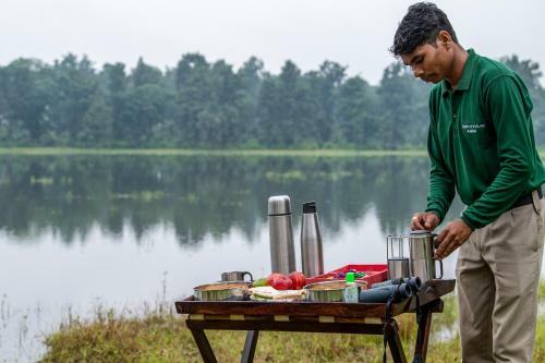 Lodge Camp Dev Vilas