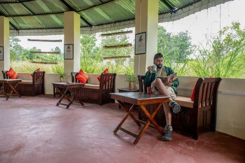 Lodge Camp Dev Vilas