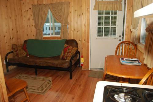 Seaside Camping Resort One-bedroom Cabin 5