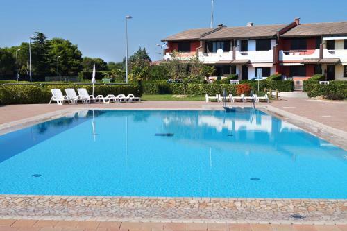 Villa Aprilia With Thermal Spa Pool