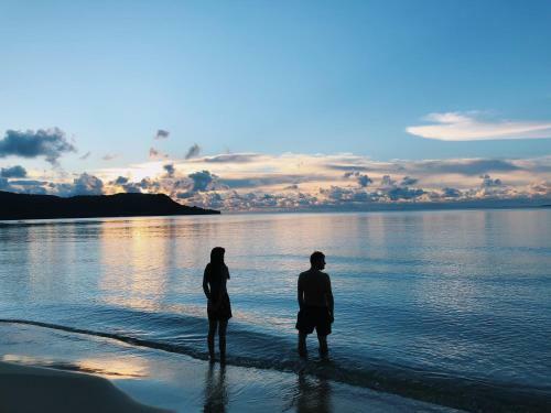 Hostal Lonely Beach