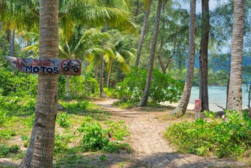 Hostal Lonely Beach