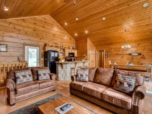 Bearadise Cabin