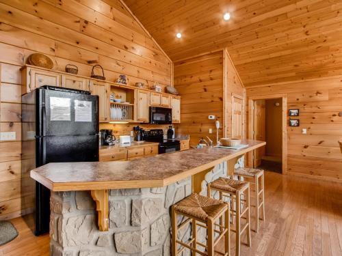 Bearadise Cabin