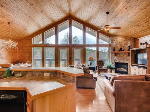 Bearadise Cabin