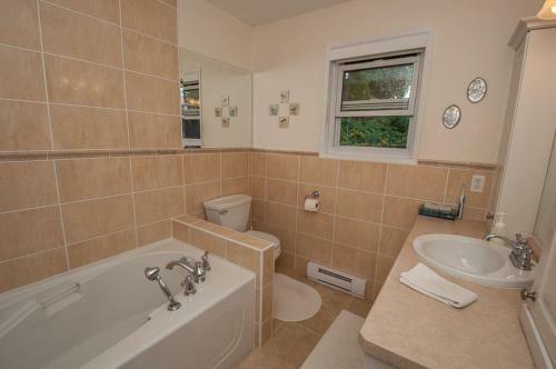 Bed & Breakfast Laurel's Cottage By Elevate Rooms
