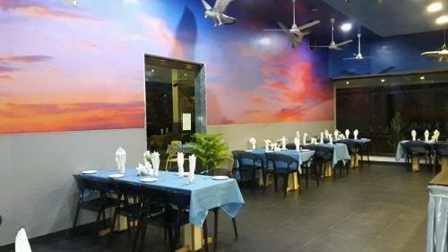 Hotel Hummingbird Resort