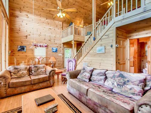 Eagle's Nest Cabin