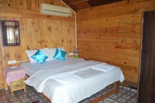 Hotel Omkar Beach Bungalow